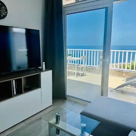 Balcony - With Ocean View. Appartement *